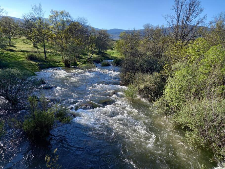 Casita Con Encanto: Tranquil Sierra Madrid Retreat with Wi-Fi Villavieja del Lozoya Exterior photo