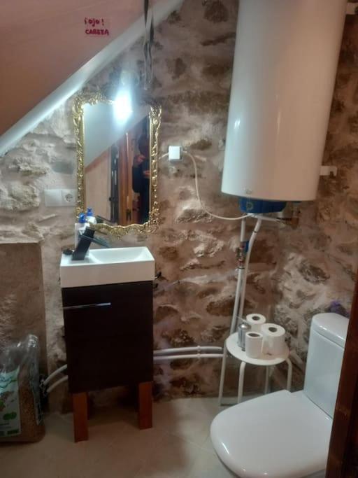 Casita Con Encanto: Tranquil Sierra Madrid Retreat with Wi-Fi Villavieja del Lozoya Exterior photo